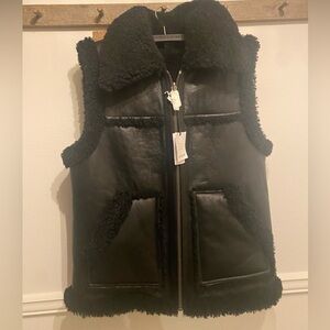 NWT COACH Reversible Leather/Shearling Vest 😎 Women Sz M $1,198